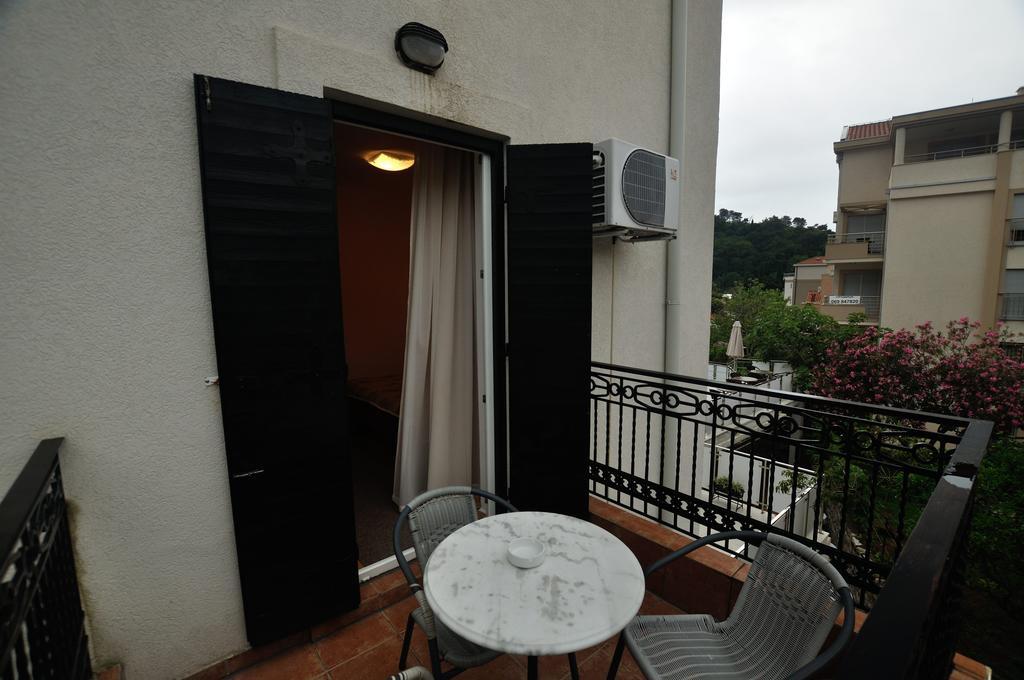 Vila Duric - Ex Hotel Duric Petrovac ห้อง รูปภาพ