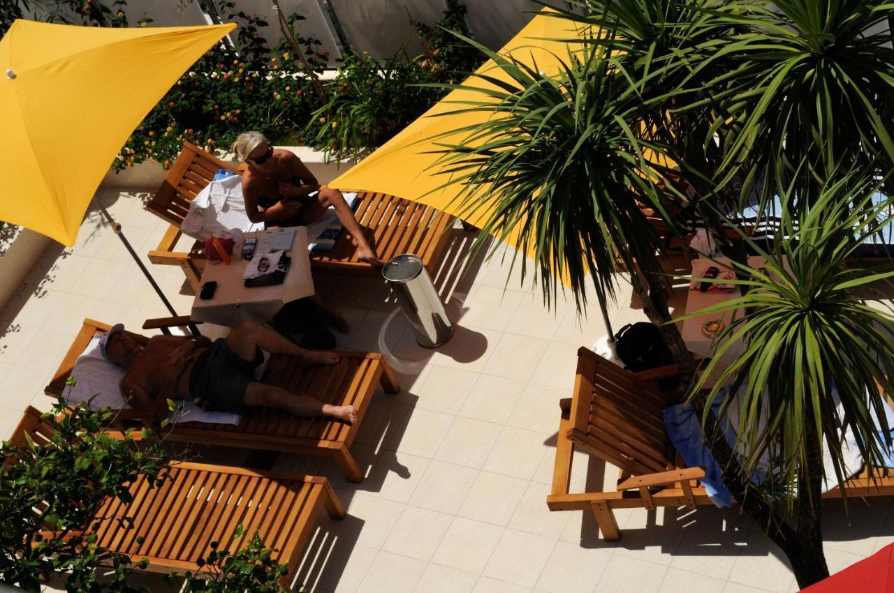 Vila Duric - Ex Hotel Duric Petrovac ภายนอก รูปภาพ